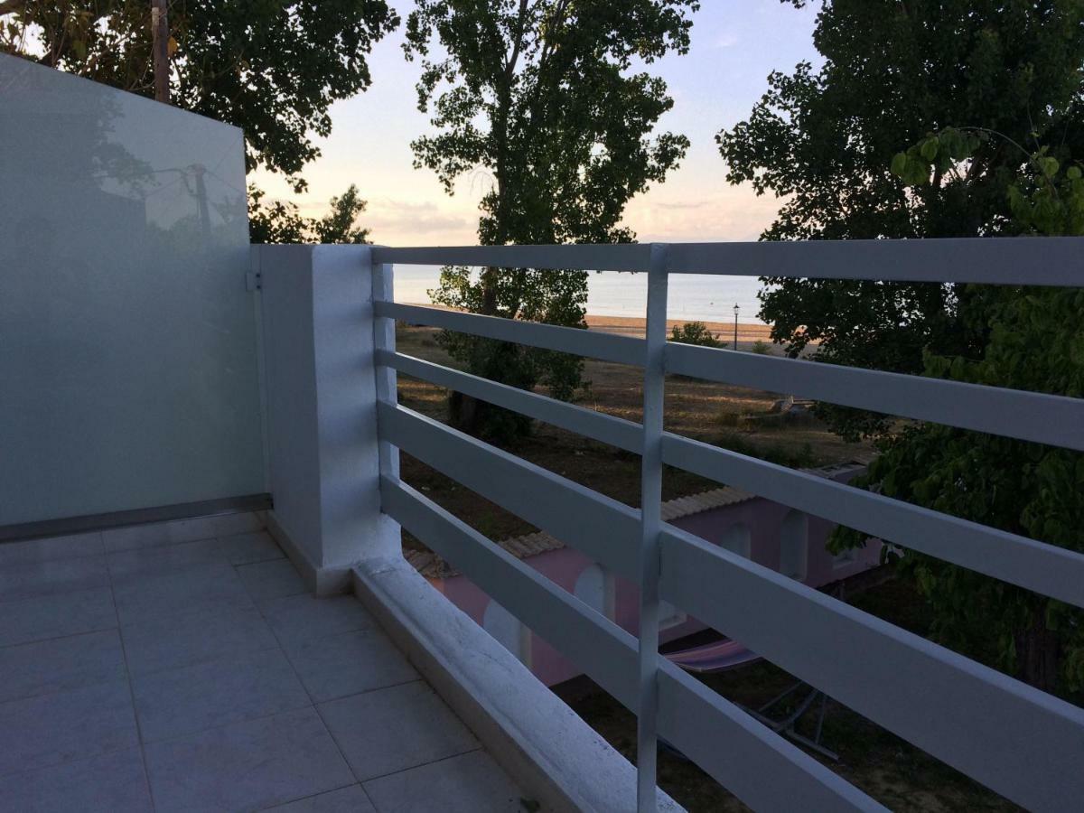 Hebes On The Beach Kavos Ngoại thất bức ảnh